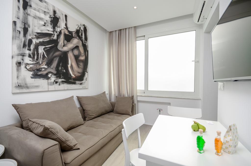 Elegant Apartments 阿吉奥斯普罗科皮奥斯 外观 照片